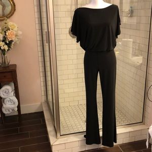 Laundry by Shelli Segal black one piece short sleeve pant suit size 12
